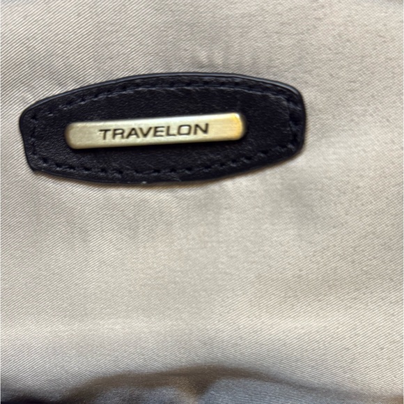 Travelon Anti theft backpack - Picture 3 of 3